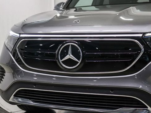 Used 2023 Mercedes-Benz EQB 300 4MATIC image 8