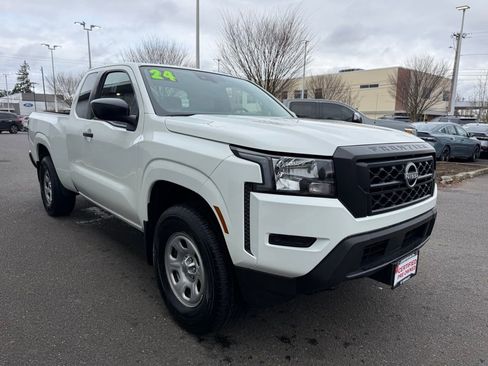 Used 2024 Nissan Frontier S w/ Technology Package image 5