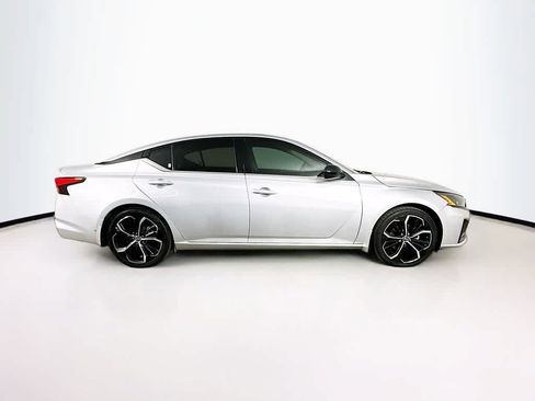 Used 2023 Nissan Altima 2.5 SR w/ SR Premium Package FWD image 25