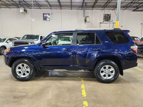 Used 2022 Toyota 4Runner SR5 Premium w/ Moonroof Package image 7