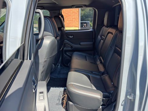Used 2023 Nissan Frontier Pro-X w/ Pro-X Premium Package RWD image 38