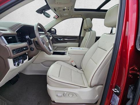 Used 2022 GMC Yukon Denali w/ Denali Premium Package AWD/4WD image 17