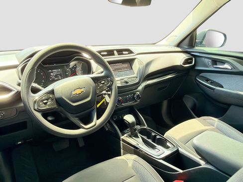 Used 2021 Chevrolet TrailBlazer LS FWD image 13