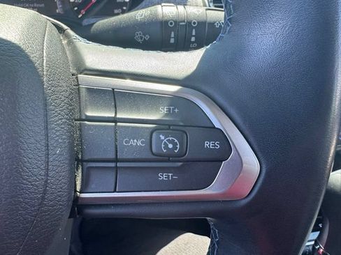 Used 2022 Jeep Compass Latitude w/ Convenience Group FWD image 19