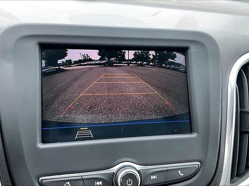 Used 2020 Chevrolet Equinox LT AWD/4WD image 26