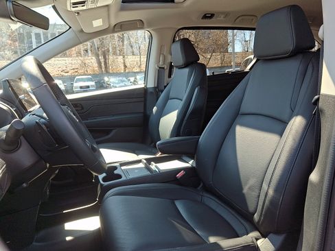 Used 2026 Honda Odyssey EX-L image 12