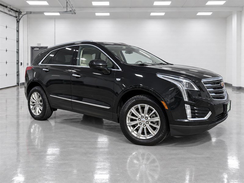 Used 2017 Cadillac XT5 Luxury w/ LPO, Wheel Lock Package AWD/4WD image 30