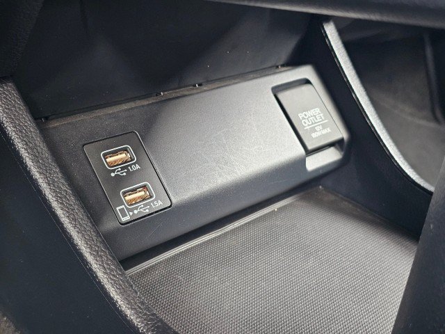 Used 2020 Honda HR-V Touring image 39
