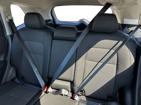 Used 2025 Honda CR-V LX image 14