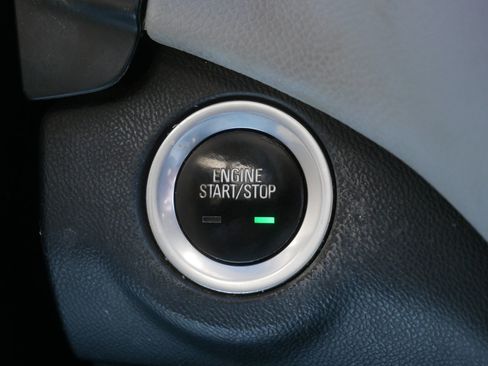 Used 2019 Chevrolet Equinox LS w/ LS Convenience Package image 26