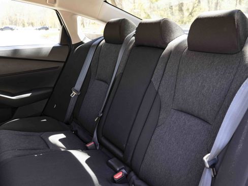 Used 2023 Honda Accord EX image 18