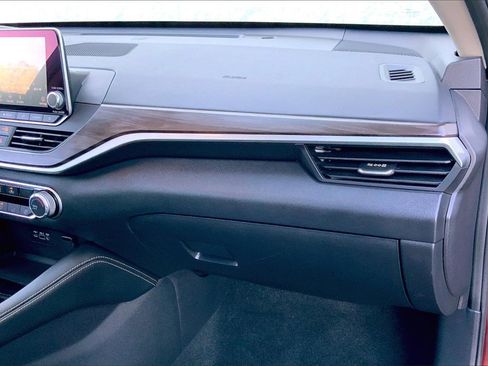 Certified 2023 Nissan Altima 2.5 SV image 16