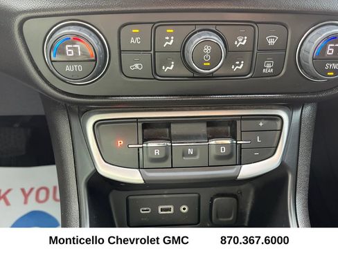 Certified 2024 GMC Terrain SLE w/ Driver Convenience Package FWD image 19