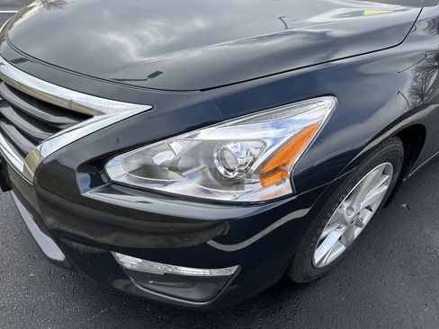 Used 2013 Nissan Altima 2.5 SV image 6