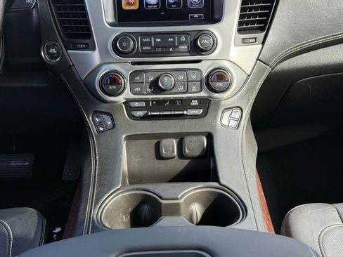 Used 2017 GMC Yukon SLT image 14