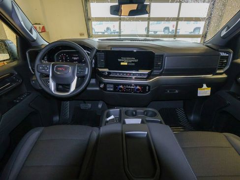 New 2026 GMC Sierra 1500 Elevation image 10