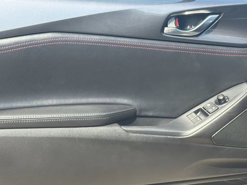 Used 2019 MAZDA MX-5 Miata Grand Touring RWD image 12