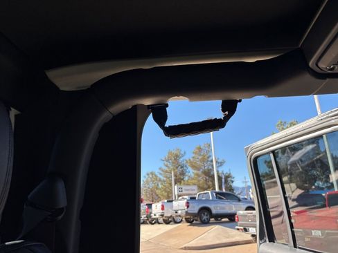 Used 2023 Jeep Gladiator Rubicon w/ LED Lighting Group image 46