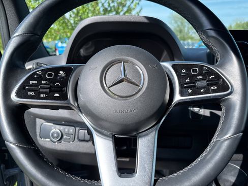 Used 2024 Mercedes-Benz Sprinter 2500 image 22