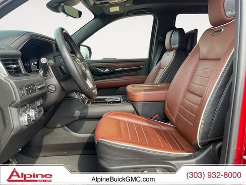 Used 2024 GMC Yukon Denali Ultimate AWD/4WD image 9