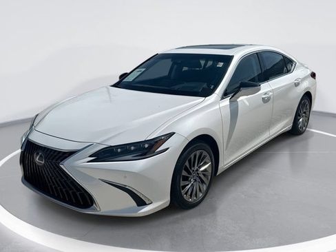 Used 2024 Lexus ES 300h Ultra Luxury w/ Accessory Package (Z2) FWD image 2