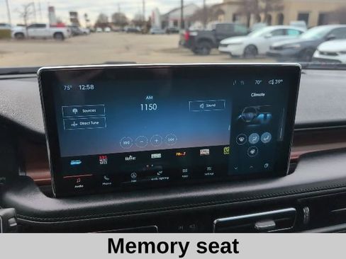 Used 2022 Lincoln Nautilus Reserve image 6