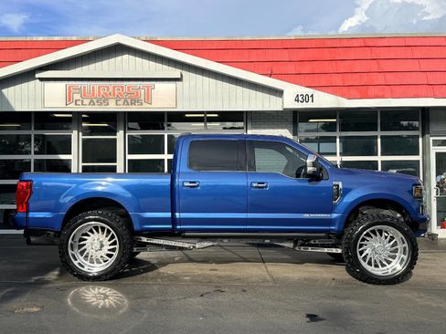 Used 2022 Ford F250 Platinum image 9