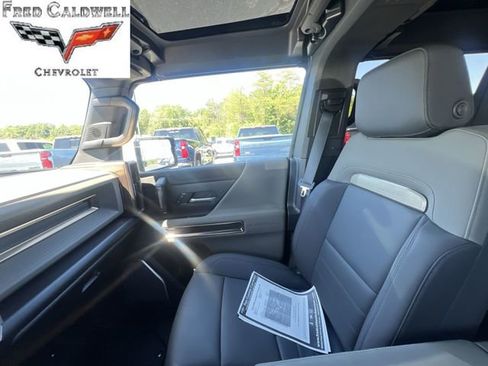 Used 2025 GMC Hummer EV 3X w/ Extreme Off-Road Package AWD/4WD image 11