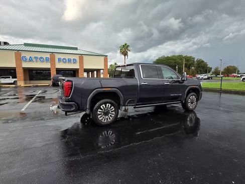 Used 2025 GMC Sierra 2500 Denali Ultimate AWD/4WD image 5