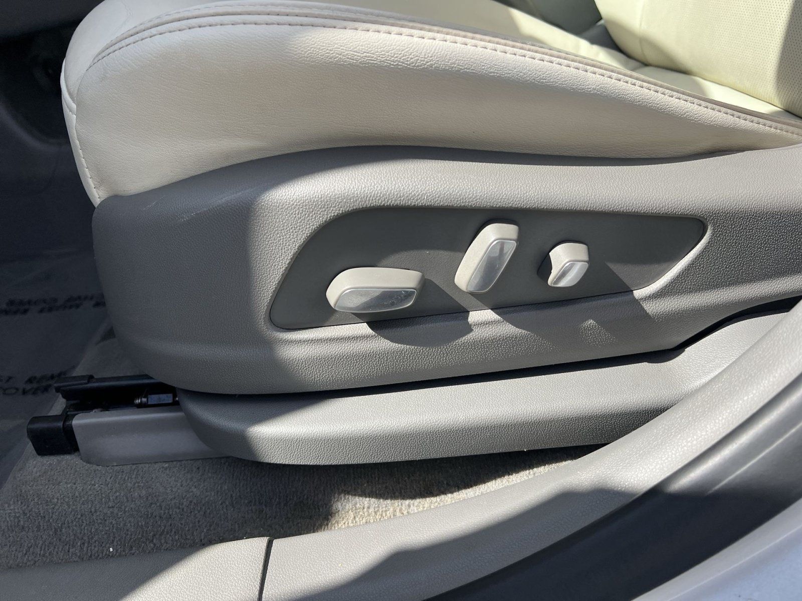 Used 2020 Cadillac XT6 Premium Luxury FWD image 14