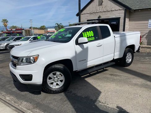 Used 2018 Chevrolet Colorado W/T w/ WT Convenience Package image 2