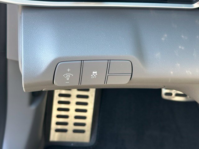 Used 2026 Hyundai Elantra SEL Sport Premium FWD image 21