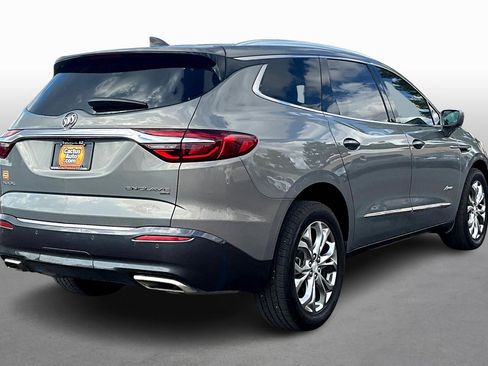 Used 2018 Buick Enclave Avenir w/ Avenir Technology Package image 2