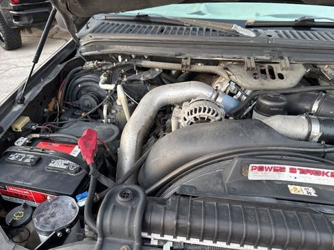 Used 2005 Ford F250 Lariat image 7