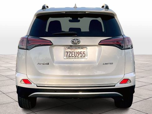 Used 2017 Toyota RAV4 Limited image 7