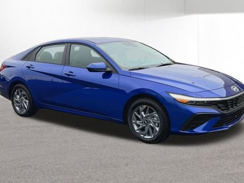 New 2026 Hyundai Elantra Blue image 2