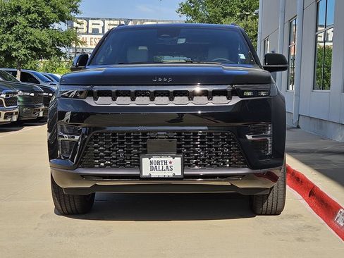 New 2026 Jeep Grand Wagoneer Limited AWD/4WD image 5