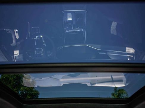 New 2026 Audi SQ8 Prestige AWD/4WD image 11