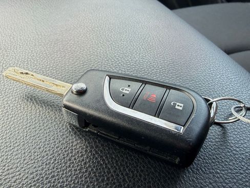 Used 2025 Toyota RAV4 LE image 21