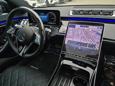 Used 2024 Mercedes-Benz S 580e 4MATIC Sedan image 10