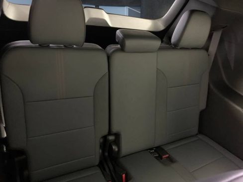 Used 2024 GMC Acadia AT4 w/ Super Cruise Package AWD/4WD image 14