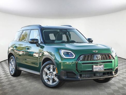Used 2025 MINI Cooper Countryman S w/ Comfort Package Max image 1
