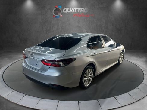 Used 2022 Toyota Camry LE image 6