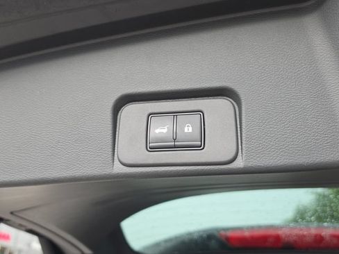 Certified 2023 Nissan Rogue SL AWD/4WD image 11