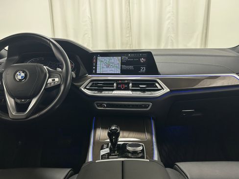 Used 2022 BMW X5 xDrive40i w/ Premium Package image 9