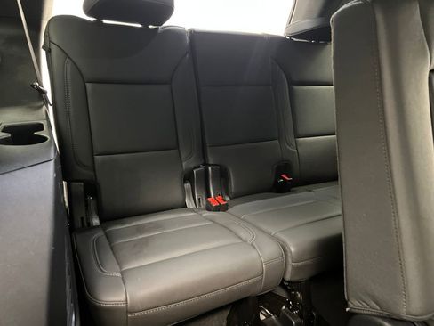 Used 2025 Chevrolet Tahoe Z71 AWD/4WD image 29
