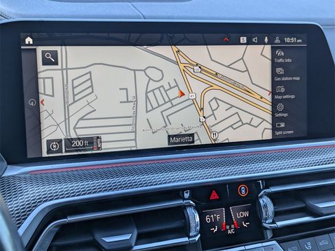 Used 2023 BMW X6 xDrive40i w/ M Sport Package image 16