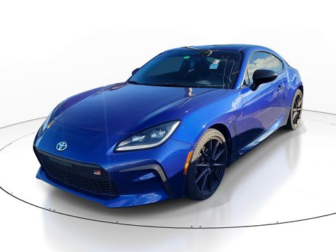 Used 2023 Toyota GR86 Premium RWD image 5