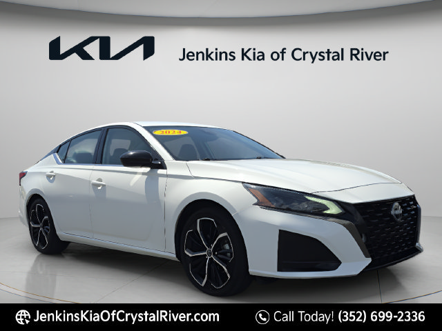 Used 2024 Nissan Altima 2.5 SR FWD image 1