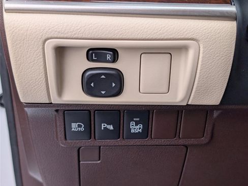 Used 2016 Lexus ES 350 image 21